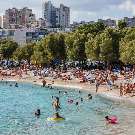 With A Parking Space - 21527