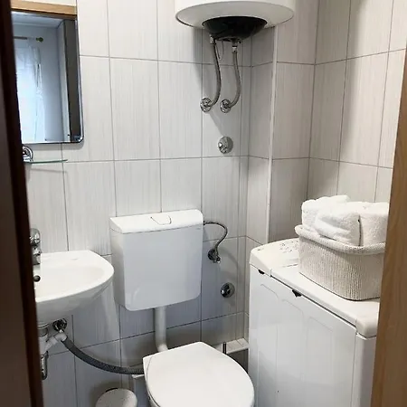 With A Parking Space - 21527 Apartman